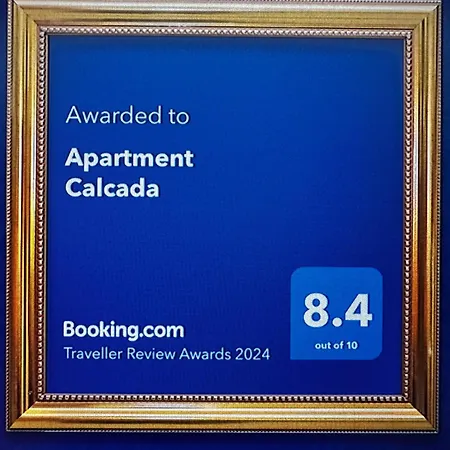 Apartment Calcada *